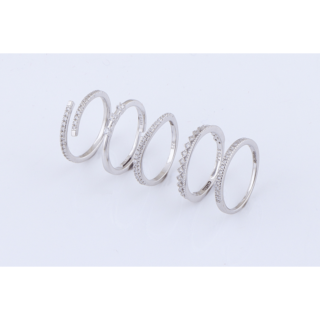 Ethereal Curve Band Ring