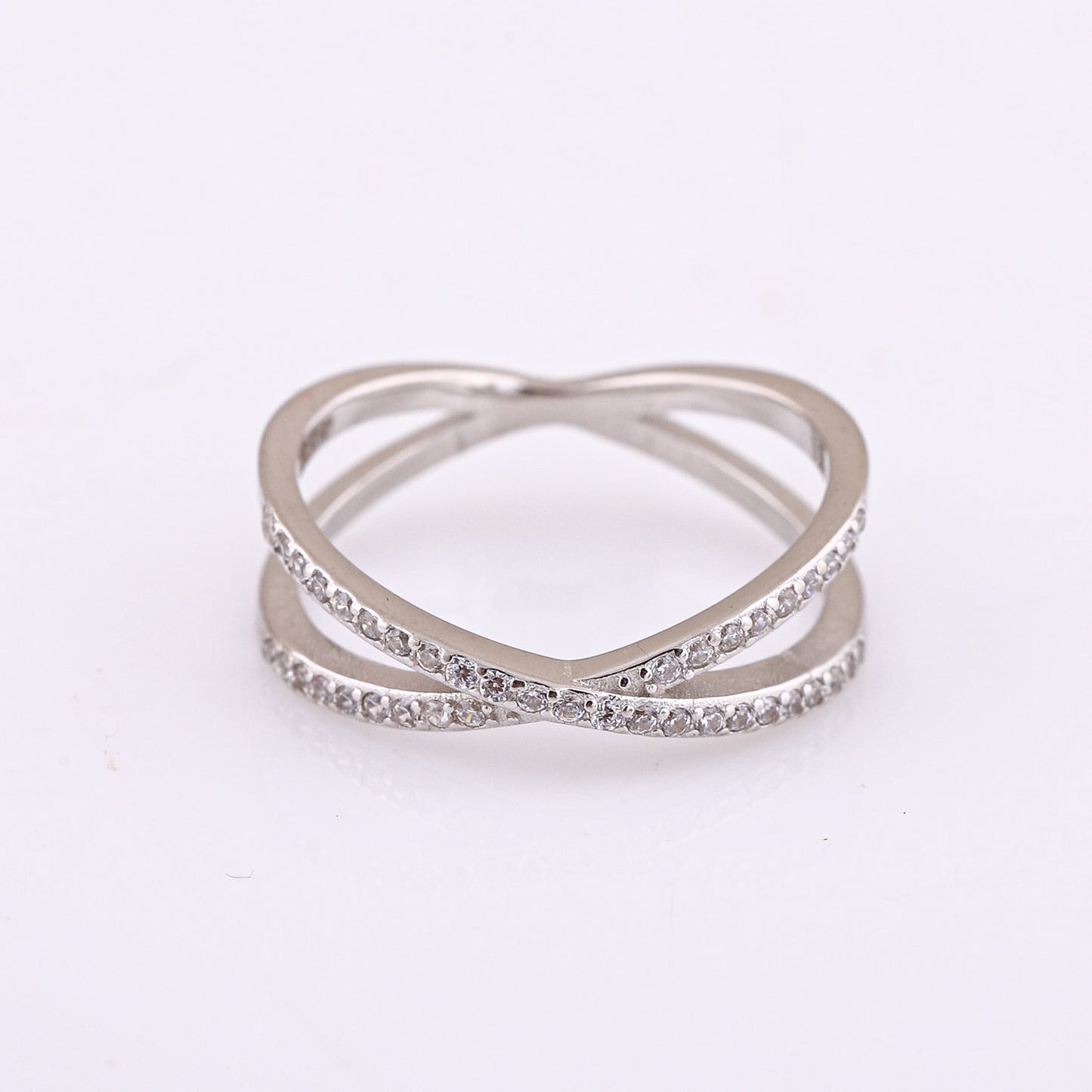 Crossed Harmony Ring