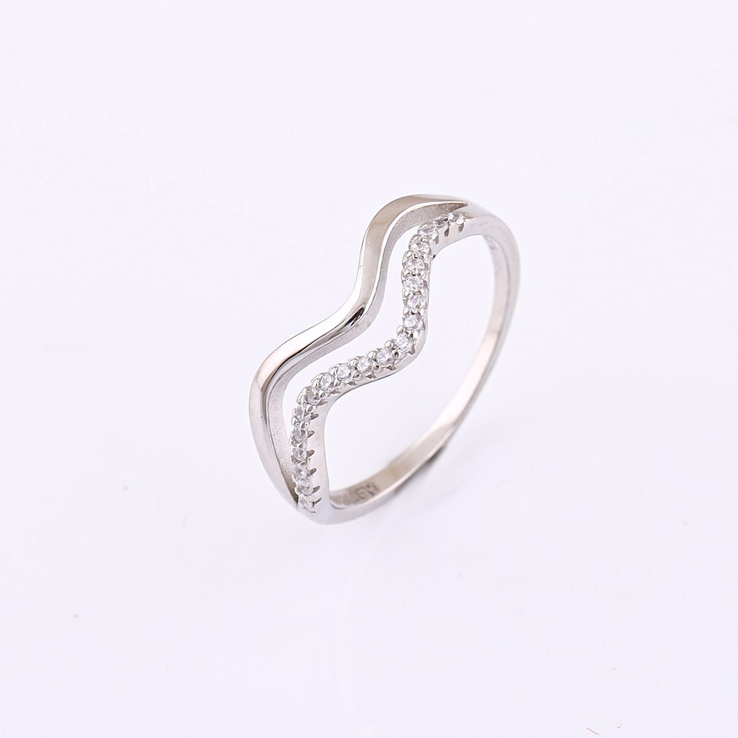 Wave of Brilliance Ring