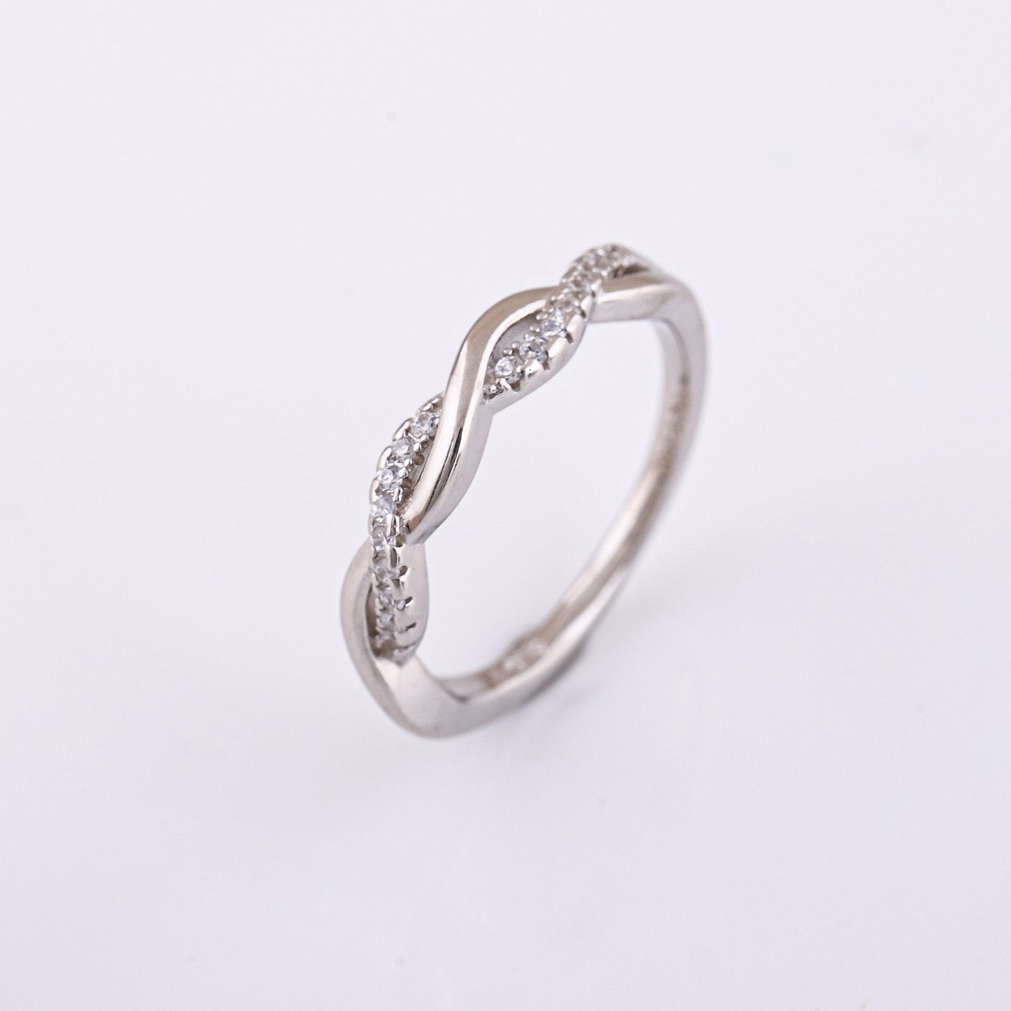 Entwined Radiance Ring