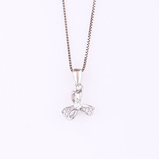 Leaflet Bow Necklace