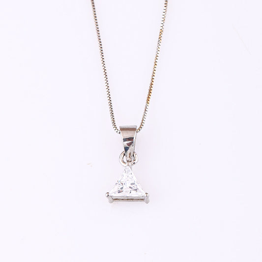 Triangle Élan Necklace