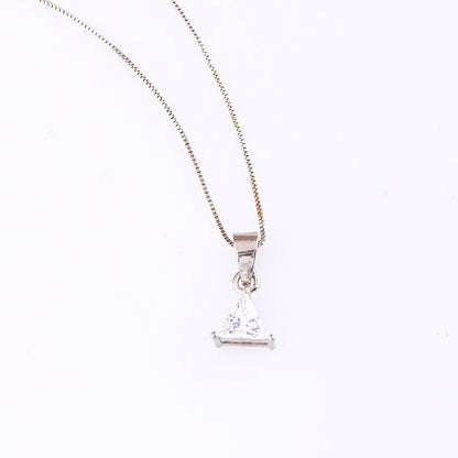 Triangle Élan Necklace