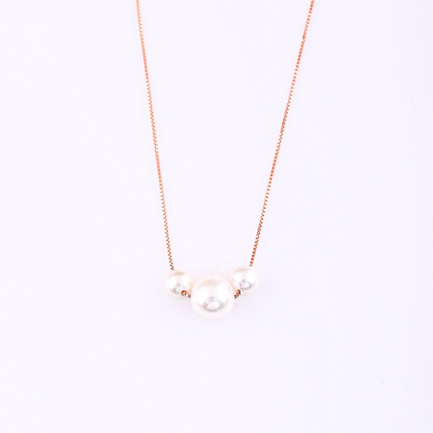 Rosé Pearl Trio Necklace
