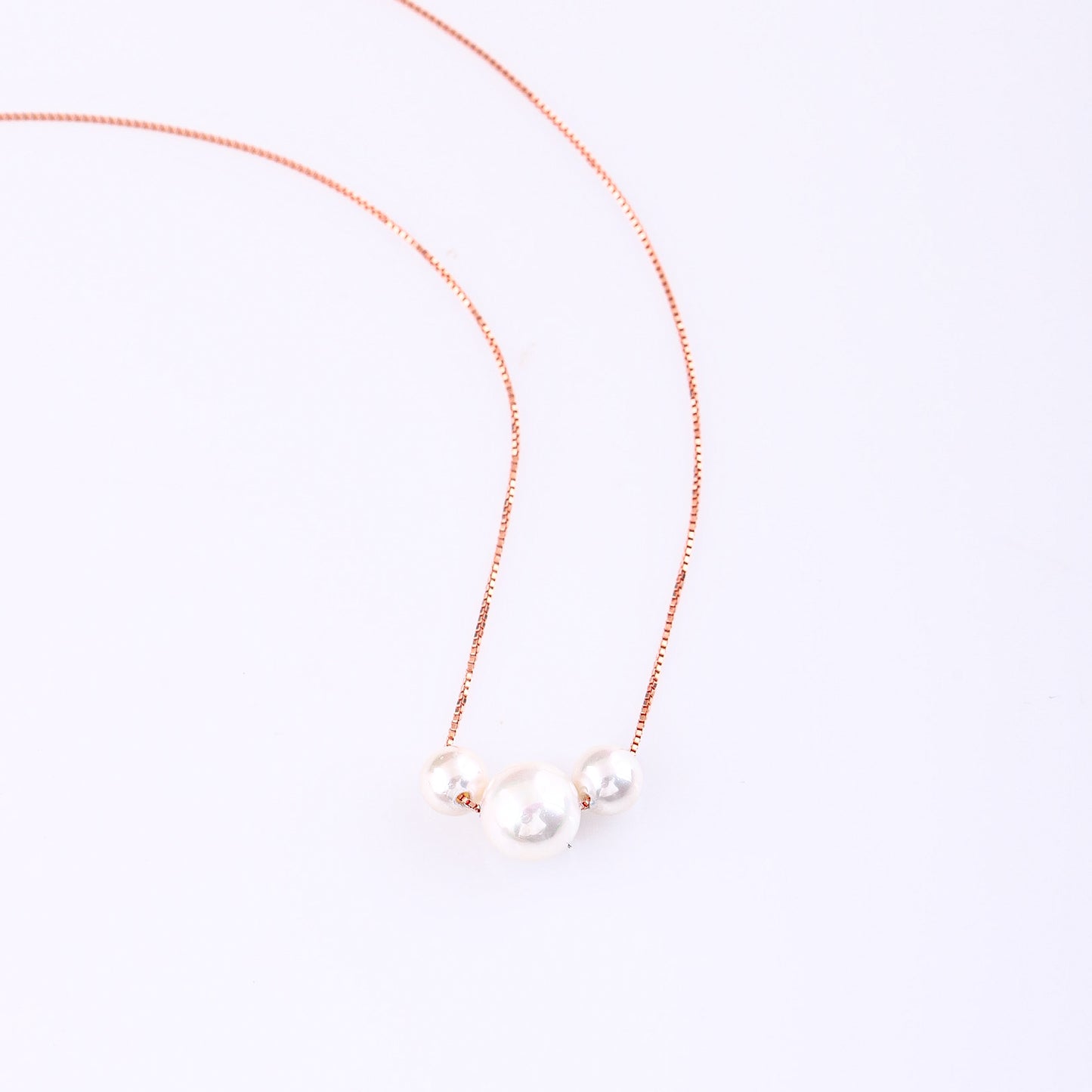 Rosé Pearl Trio Necklace